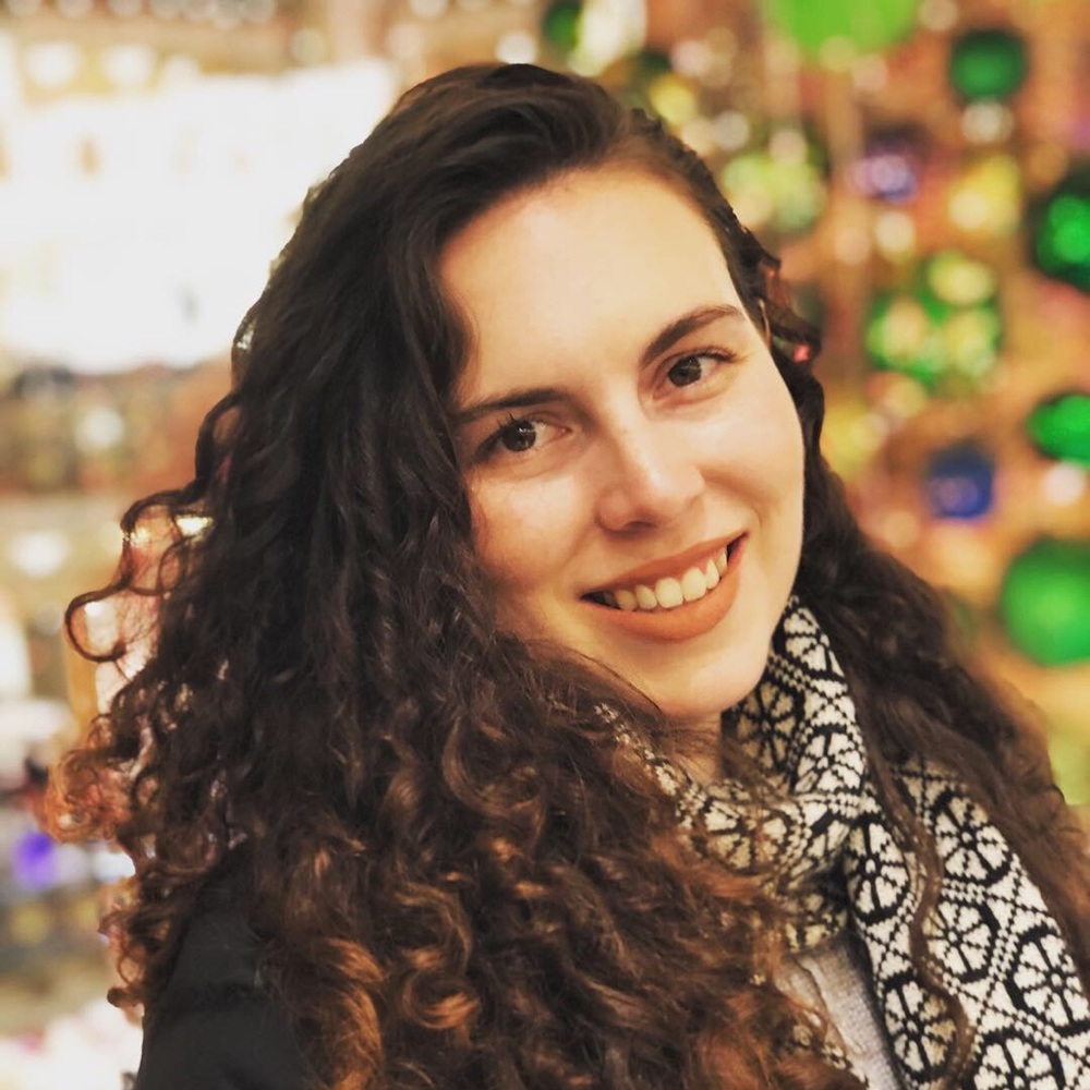 Meet your Posher, Alexandra